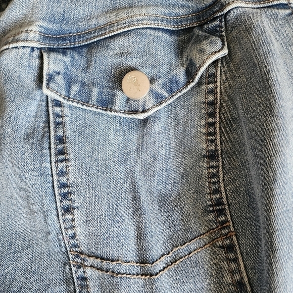 LOGO Lori Goldstein Blue Denim Jean Jacket Plus Women's 28W Raw Hem Pockets EUC - Picture 4 of 8